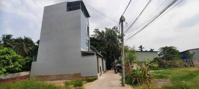 Nhà Thạnh Xuân 52 ( 1 trệt 3 lầu ) đường oto vào tận nơi Q12 - 1