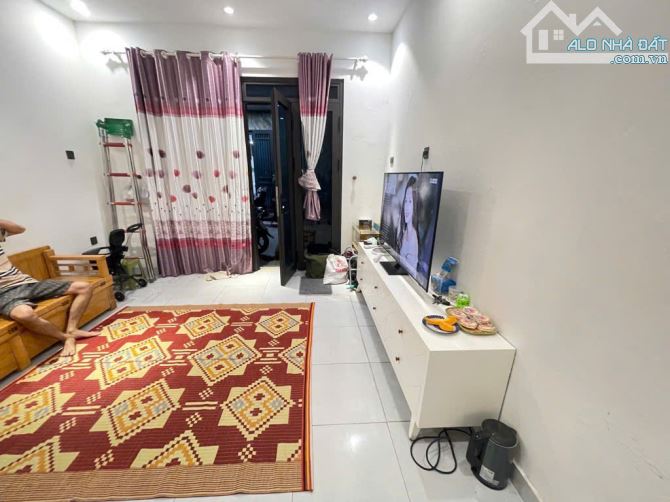 Phố Định Công Hạ- 40m mt 4m 3 tầng ngõ 3 gác  Chỉ 3,4 tỷ - 1