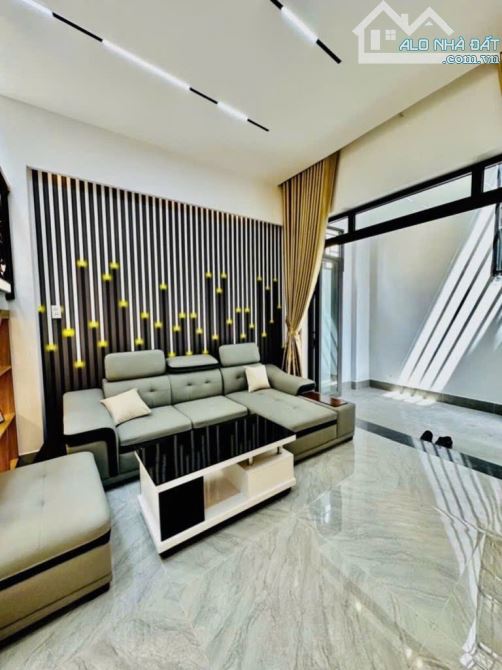 Bán nhà đẹp ~40m2 ngay THCS Phan Tây Hồ - Nở hậu hơn 4m - Hẻm xe hơi đậu cửa - Nhỉnh 4 tỷ - 1