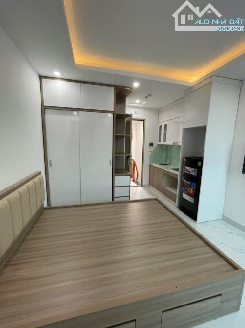 Bán nhà căn hộ dịch vụ ngõ 1 Võ Chí Công DT 40m, 6 tầng 11 phòng giá 12 tỷ - 1