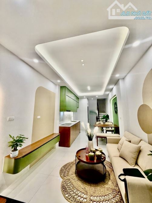 Mễ Trì Thượng - 33M x 5 Tầng - 7.x TỶ- Ngõ Nông- Nhà Dân Xây- Ô Tô Đỗ Gần - 1