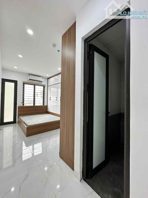 MINH KHAI - 28 PHÒNG KHÉP KÍN - OTO ĐỖ CỬA - 2 THOÁNG - 7 TẦNG - THANG MÁY - MẶT TIỀN 6.2M - 1