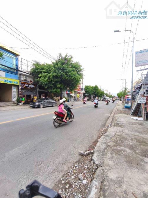 Nhà XƯỞNG MẶT TIỀN đường LÊ VĂN KHƯƠNG phường Thới An, Q12, dt 591m2 (9mx45m) DÒNG TIỀN 50 - 1