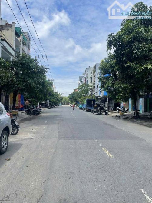 GIÁ CỰC TỐT- BÁN NHÀ MẶT TIỀN KINH DOANH KHU TÊN LỬA GÂN AOEN MALL-3 TẦNG- CHỈ 8TY8 - 1