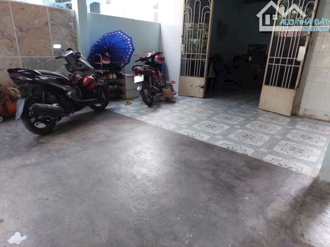 BÁN NHÀ CẤP 4 HUỲNH THỊ HAI TCH QUẬN 12 GIÁ RẺ 6.39 TỶ - 1
