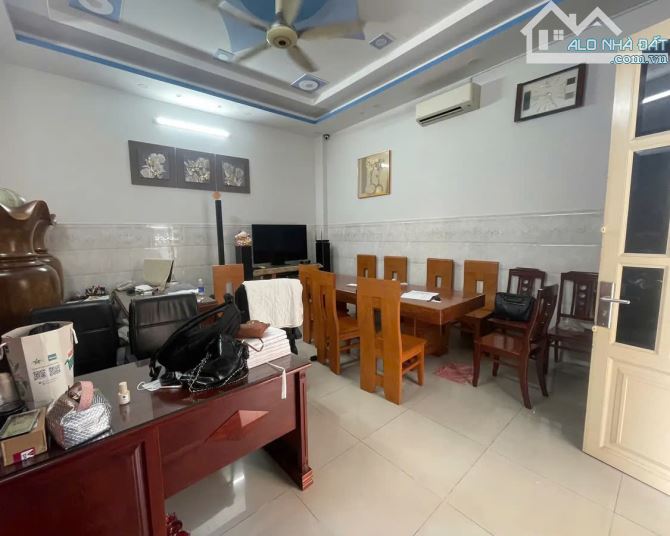 Nhà đẹp 5 tầng, xe tải tránh, 75m2, ngang khủng 12.5m, Trịnh Đình Trọng, chỉ 12.3 tỷ TL - 1