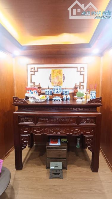SIÊU HÓT -NHÀ MỚI 99% -FULL NỘI THẤT -Ô TÔ ĐỖ CỔNG,MẶT ĐƯỜNG BÁT KHỐI - DT :40M -5 TẦNG GI - 1