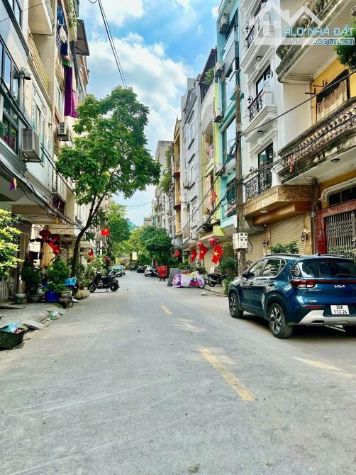 Mặt phố Trần Đăng Ninh, Hà Đông đất 40m2, MT 4m, ô tô tránh, vỉa hè, KD, nhỉnh 13 tỷ - 1