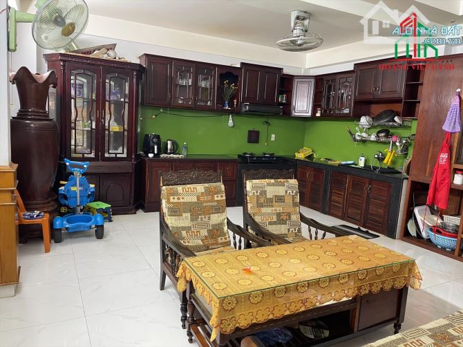 CẦN BÁN NHÀ MẶT TIỀN KINH DOANH VIP 1 TRỆT 2 LẦU ĐƯỜNG NGÔ QUYỀN - VỊ TRÍ ĐẮC ĐỊA.-:17tỷ - 1