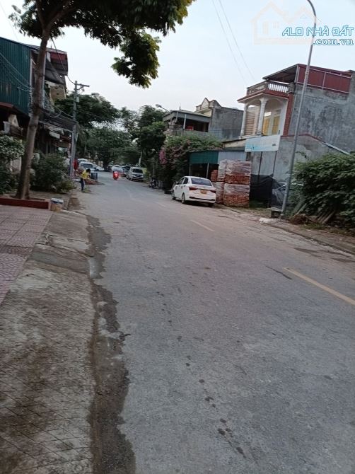 BÁN ĐẤT, TẶNG NHÀ C4 *HUYỀN KỲ*KINH DOANH BẮT CHẤP MỌI MẶT HÀNG,ĐƯỜNG Ô TÔ TẢI TRÁNH. - 1