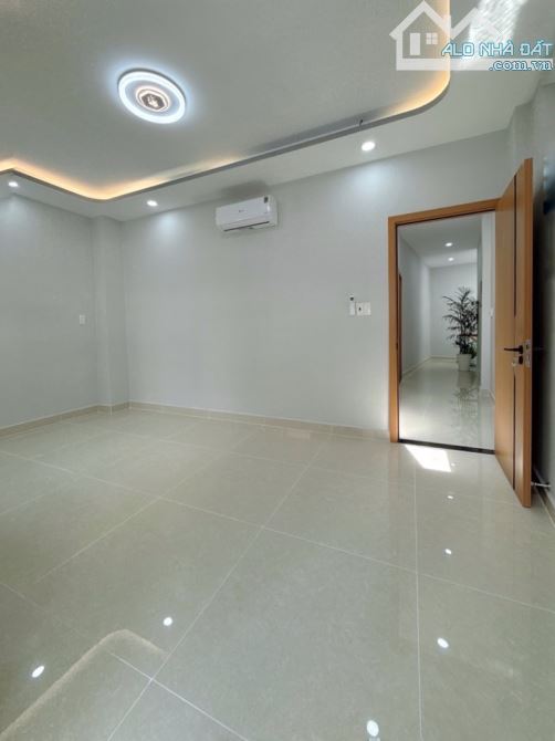 Biệt Thự Phố Trung Tâm Q10 – Hẻm 8m Thông Thoáng – 4 Lầu Đẳng Cấp – 28.9 Tỷ - 1