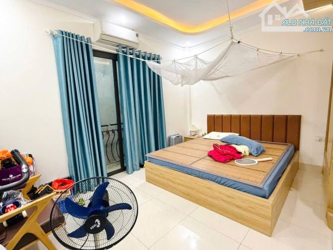 Bán nhà -DT SD HƠN 40M, 5 TẦNG, 3 BƯỚC CHÂN RA NGÕ Ô TÔ KIẾN HƯNG, HÀ ĐÔNG- TC 6 ĐỒN - 1