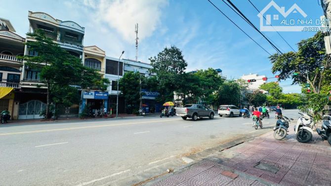 Mặt đường Đà Nẵng - 85,3m2 - ngang 6,26m cực hiếm - vỉa hè rộng - giá siêu tốt 11,8 tỷ - 1