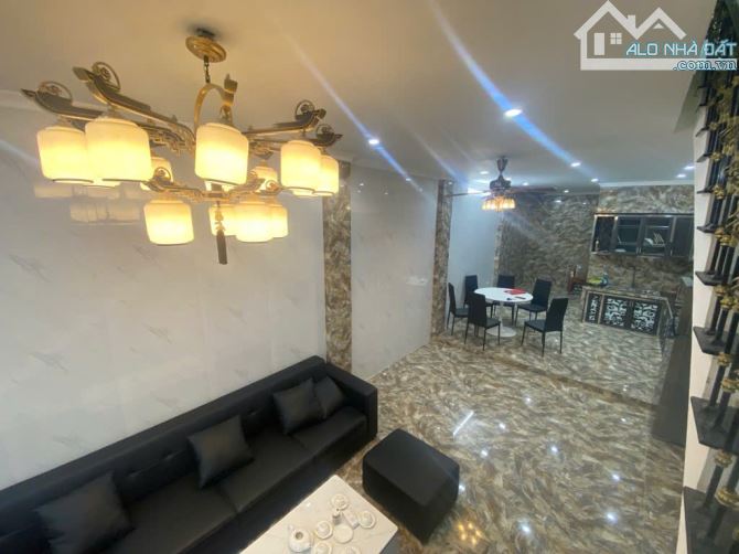 Phố Định Công Hạ- 84m mt 4,1m 2 tầng ngõ 3 gác  Chỉ 3,75 tỷ - 12