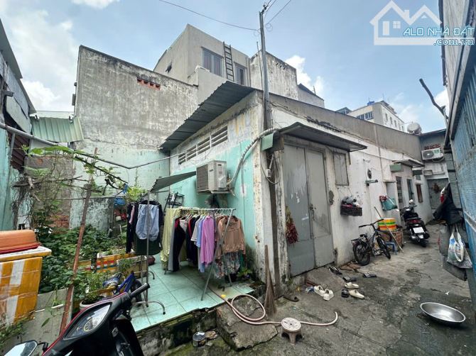 Quận 12 bán nhà có sẵn 4 phòng trọ gần DHT 05 diện tích lớn ngang 8m giá 5,8ty - 2