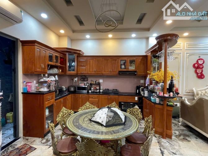 TT Quận 10, biệt thự 5 tầng, 75m2, ngang 5m, nở hậu, ô tô - 2