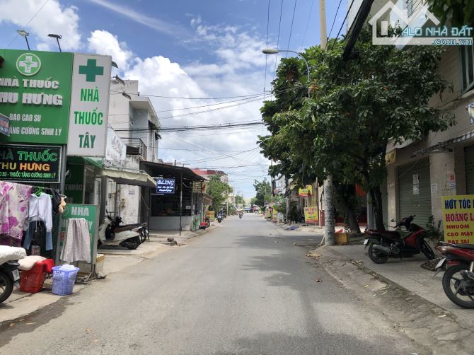 Bán Căn hộ dịch vụ 4,5 Tầng Khu Nam Long Ngã 4 Ga sát bên Gò Vấp - 2