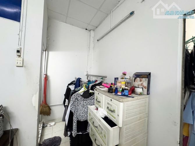 SIÊU PHẨM ĐƯỜNG PHAN THỊ HÀNH.MẶT TIỀN LỚN – NHỈNH 3 TỶ – HẺM THOÁNG, NHÀ ĐẸP - 2