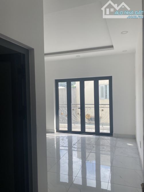 Bán gấp nhà 51m2. 4 tầng. Qlo1A. BHHB. Bình Tân. Chỉ 5.5T - 2