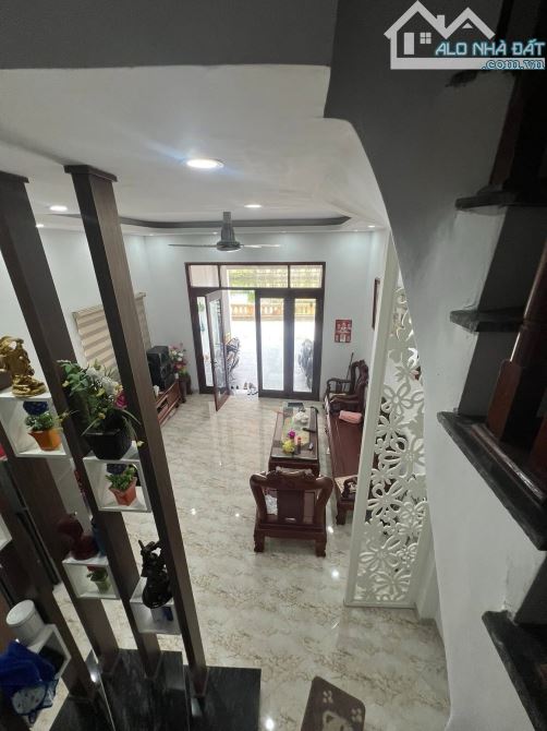BÁN GẤP NHÀ LIÊN MẠC - VIEW HỒ - Ô TÔ VÀO NHÀ - 65M2 - 7.9 TỶ - 2