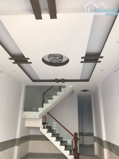 HẺM THÔNG XE HƠI ĐẶNG THÚC VỊNH NHÀ 2 TẦNG DIỆN TÍCH LỚN - 2