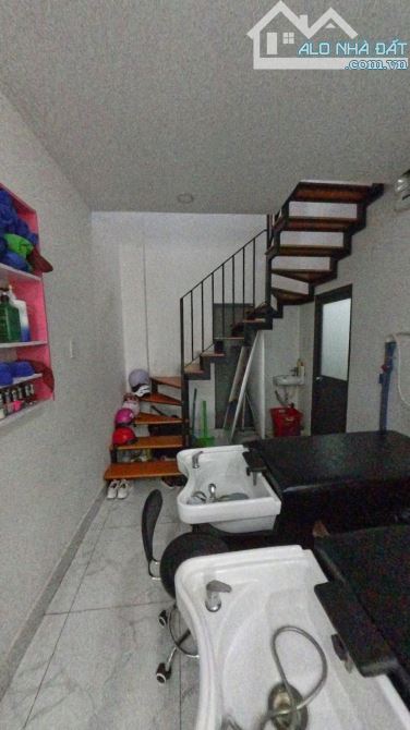 🔥 GIẢM GẦN 1 TỶ – MẶT TIỀN NGANG KHỦNG 6.1M NGAY CHỢ LỚN chỉ 🔟 tỷ còn TL! - 2