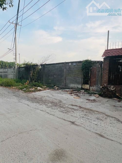 Bán mặt tiền sông vàm thuật đường Hà Huy Giáp. DT 18m x 54m , thổ 999m2 đường 8m giá 26 ty - 2