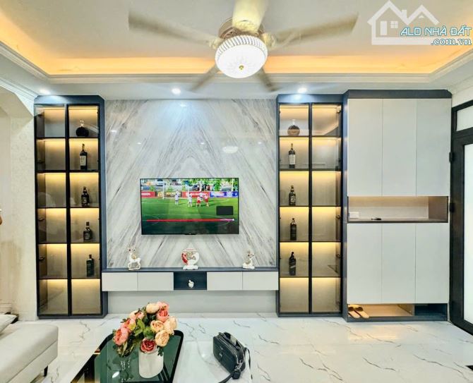 Nhà trung tâm Cổ Nhuế – 42m² – 4 tầng – 6 tỷ – Nhà mới kính kong - 2