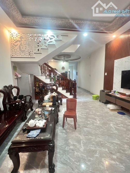 💥VIP, NHÀ MỚI 3 TẦNG, HẺM Ô TÔ 10M, GẦN UBND TÂN ĐÔNG HIỆP, KP ĐÔNG CHIÊU, CHỈ HƠN 4 TỶ - 2