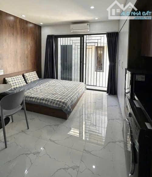 Cực hiếm ở thời điểm hiện tại - CCMN - Vương Thừa Vũ .... Đi bộ ra oto tránh - dòng ti60tr - 2