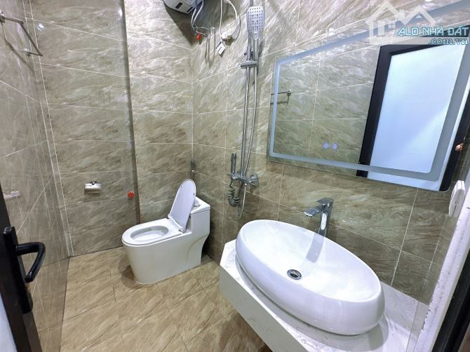 Quá Hiếm ! Nhà đẹp Láng Hạ 33m2, mới kính kong, thoáng sáng, TK hiện đại, TT Ba Đình - 3