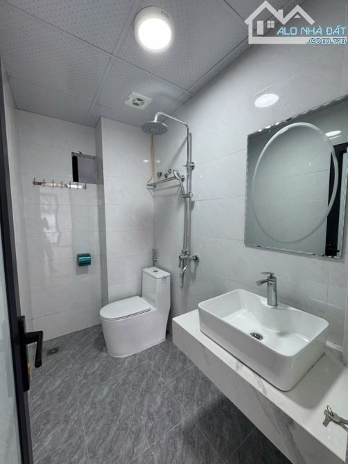 NHÀ ĐẸP PHỐ BỒ ĐỀ, THANG MÁY 55M NỘI THẤT SỊN GIÁ RẺ - 3