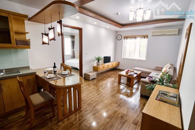 Bán KS căn hộ 300m x 9 tầng x 26 phòng đủ pccc tại Trần Phú. Giá 40 tỷ - 3
