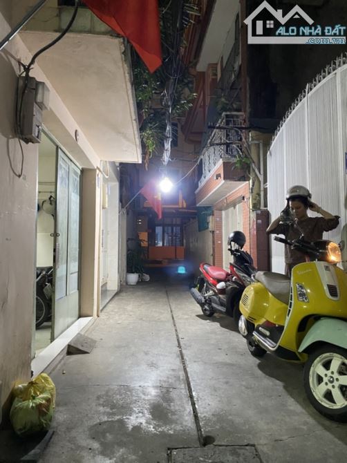 Bán nhà sổ riêng bình thạnh, giáp q1 - 3