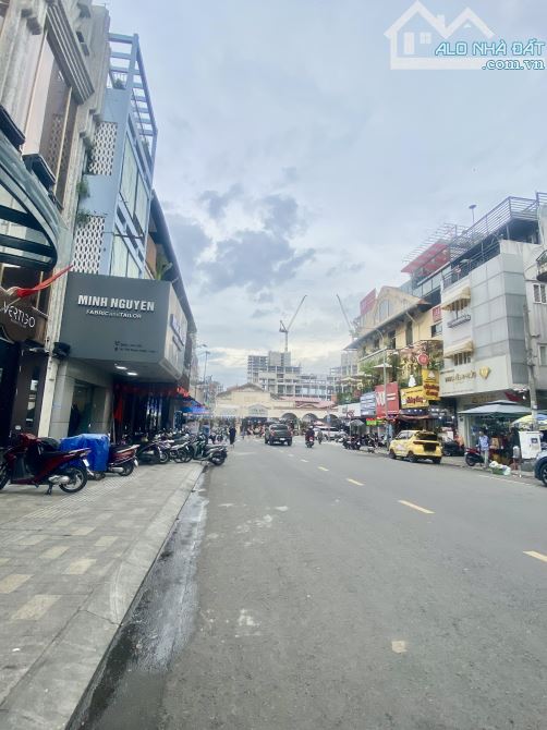Bán nhà Trung Tâm Bến Thành, Q1, Thủ Khoa Hân, Ngang 4.1m. Sổ Vuông, Giá 24 tỷ - 3