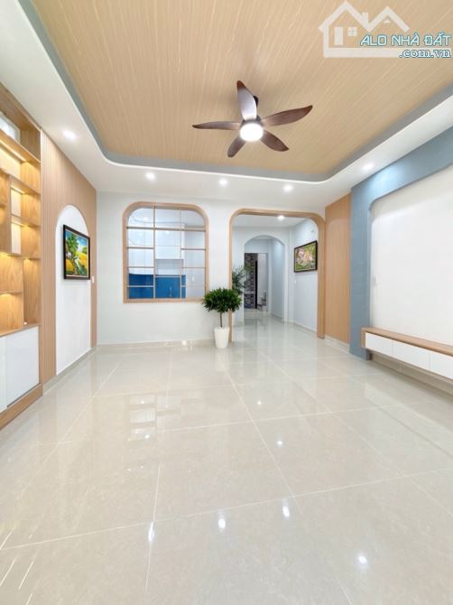 Biệt Thự Phố Trung Tâm Q10 – Hẻm 8m Thông Thoáng – 4 Lầu Đẳng Cấp – 28.9 Tỷ - 3
