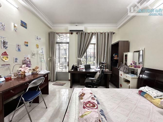 Mặt tiền Vũ Ngọc Phan 16m, DT 74m2(4.1x18), bán lỗ 2 tỷ còn 14.5 Tỷ - 4
