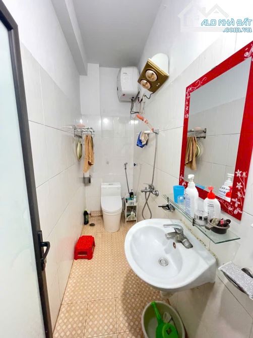 Phố Định Công Hạ- 40m mt 4m 3 tầng ngõ 3 gác  Chỉ 3,4 tỷ - 4