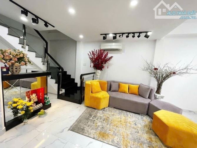 BÁN GẤP NHÀ PHỐ TRẦN HUY LIỆU ĐOẠN 2 CHIỀU DT: 9.2X8.9M NHÀ ĐẸP VÀO Ở NGAY - 4