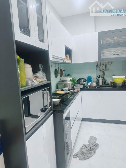 NHÀ MỚI Ở NGAY - 61M2 NỞ HẬU - 3 PHÒNG NGỦ - GẦN MẶT TIỀN - Đ.PHAN VĂN TRỊ, BÌNH THẠNH - 4