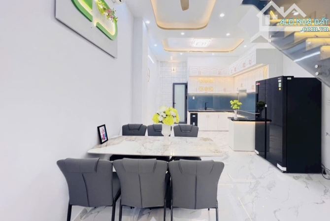 Bán nhà đẹp chỉ xách vali về ở, giáp khu Cư Xá Ngân Hàng, 63m2 chỉ 6.5 tỷ - 4