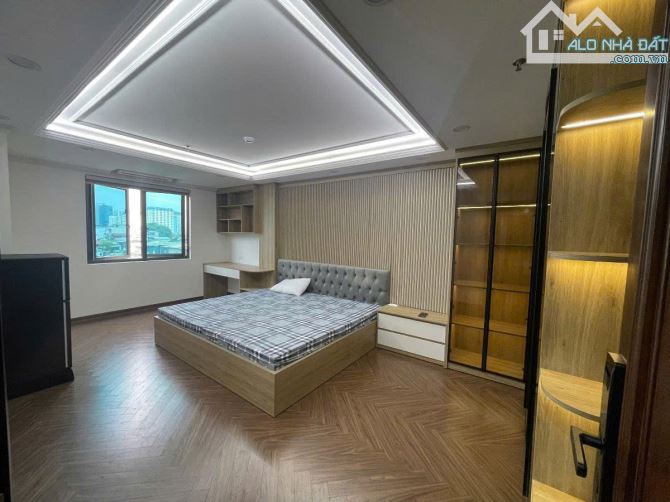 LÔ GÓC HOÀNG QUỐC VIỆT - DT 100M2 x 9T - MT 6,6M - 48,9 TỶ-VỈA HÈ-Ô TÔ TRÁNH-GẦN PHỐ - 4