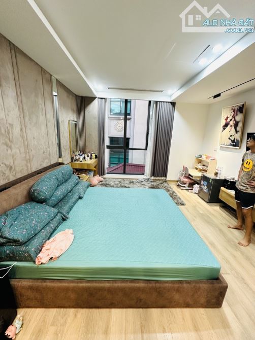 SIÊU PHẨM XÃ ĐÀN - DT 60M x 7 TẦNG THANG MÁY - 20M RA PHỐ XA  ĐÀN - TẶNG FULL NỘI THẤT - 4