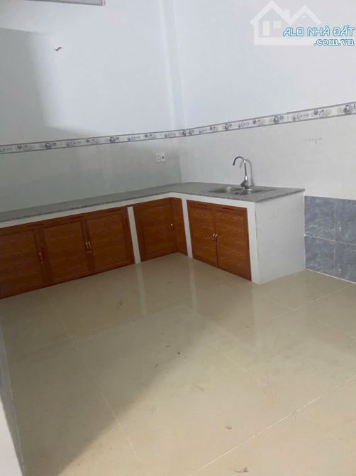 Nhà Thạnh Xuân 52 ( 1 trệt 3 lầu ) đường oto vào tận nơi Q12 - 5