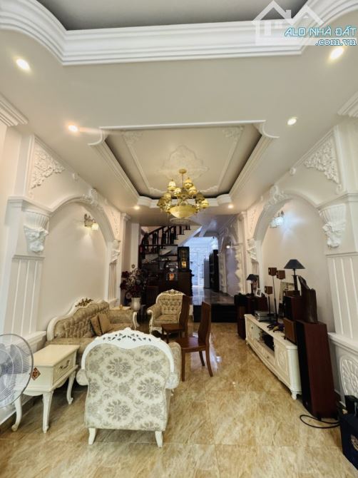 Bán nhà mặt tiền khu Tên Lửa, Bình Tân, đường số 21B, 90m2, 4 lầu, giá rẻ chỉ nhỉnh 11 tỷ - 5