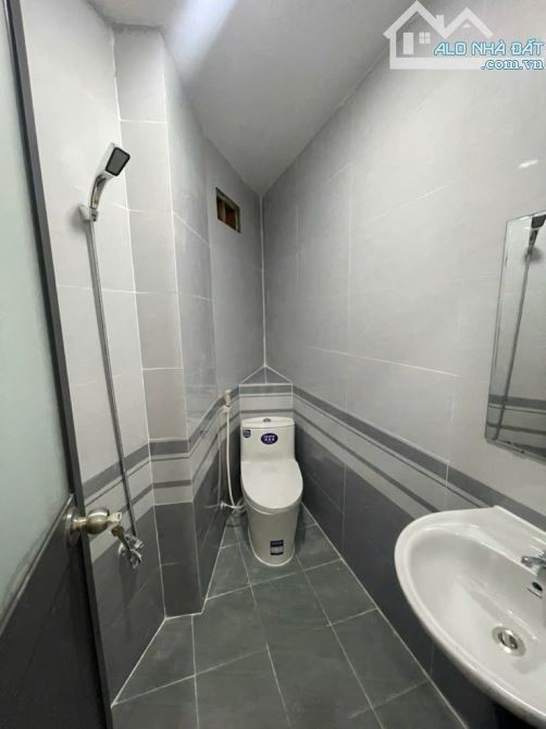 Cần Bán Gấp Nhà 3Tầng, 60m2, hxh,  Đường Tân Thành-Q.TPhú, Giá chỉ 4,3tỷ TL - 6
