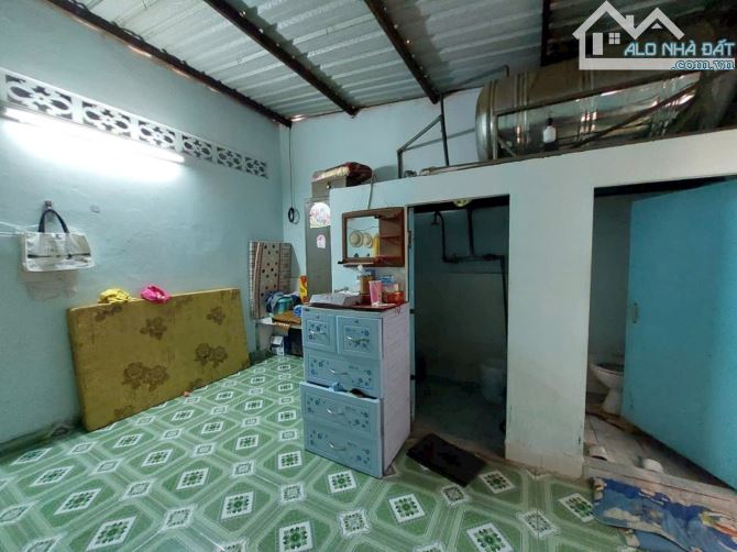 BÁN NHÀ CẤP 4 HUỲNH THỊ HAI TCH QUẬN 12 GIÁ RẺ 6.39 TỶ - 6
