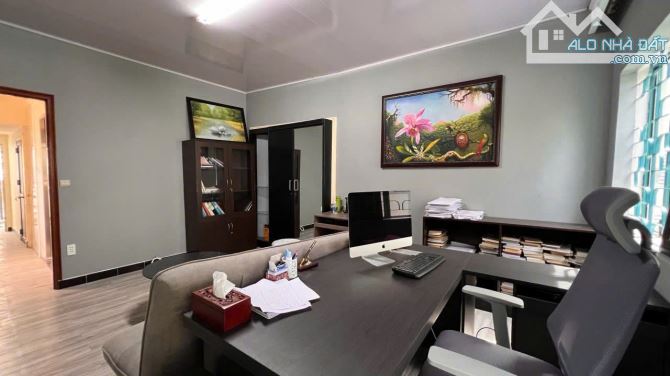 Nhà 2 mặt tiền ngay đường Trần Quang khải,Quận1,DT:4,2mx20m Nở Hậu,Giá 28 tỷ HĐT 60tr/th - 6