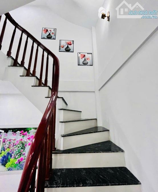 Bán nhà tổ 15 Yên Nghĩa, 35m2, 4 tầng, nội thất cơ bản, 20m ra đường ô tô, khu dân cư đông - 6