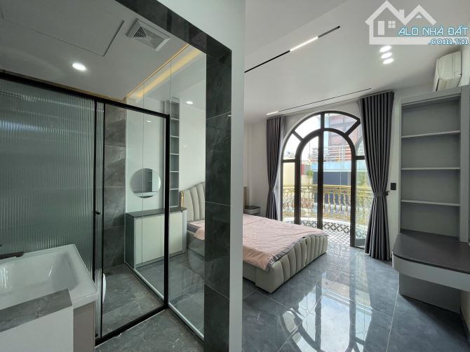 Nhà 5 tầng độc lập có thang máy mặt đường khu vực Đằng Lâm - 7